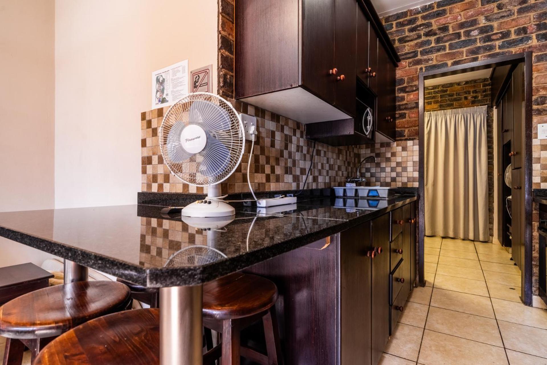 Hotel Atkv Klein-Kariba Bela-Bela Esterno foto