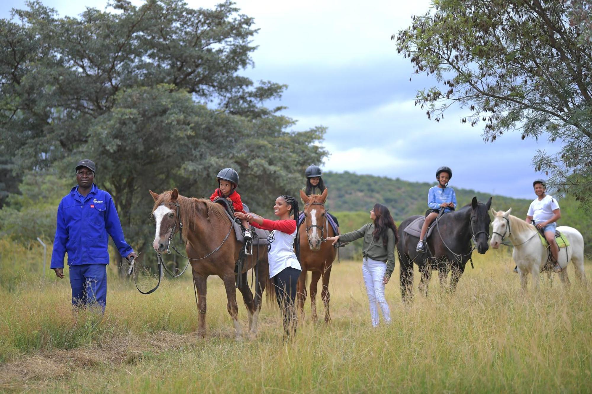 Hotel Atkv Klein-Kariba Bela-Bela Esterno foto
